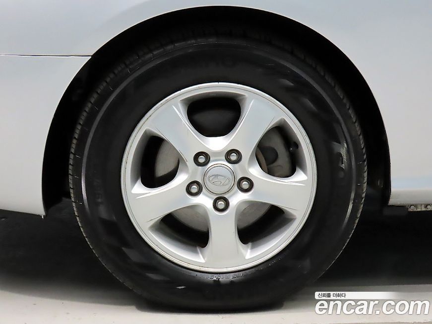 Hyundai AVANTE 2010