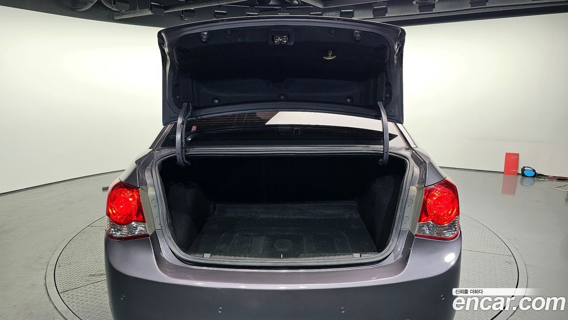 ChevroletGMDaewoo Cruze 2012