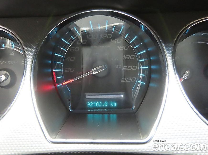 Ford Taurus 2011