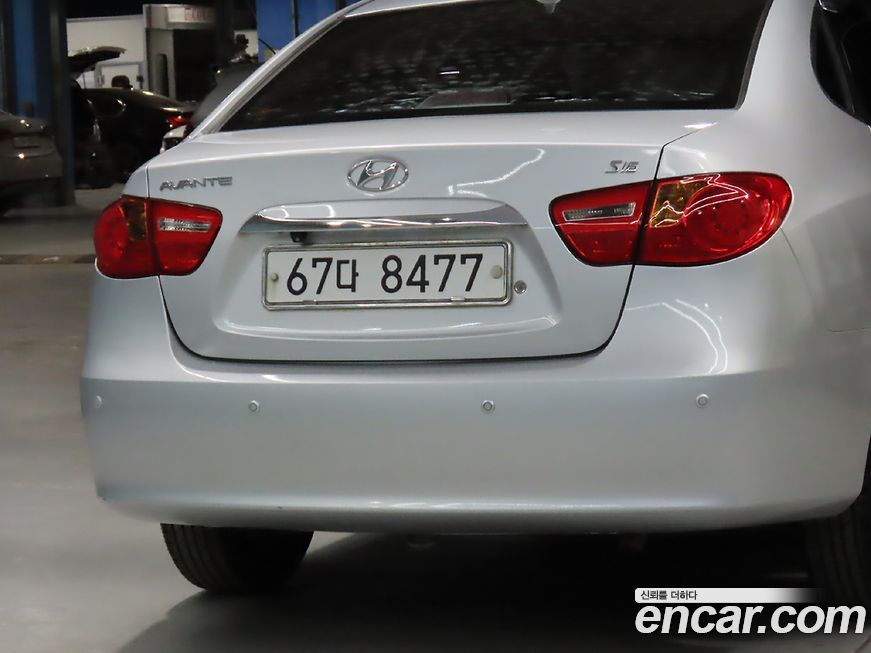Hyundai AVANTE 2010