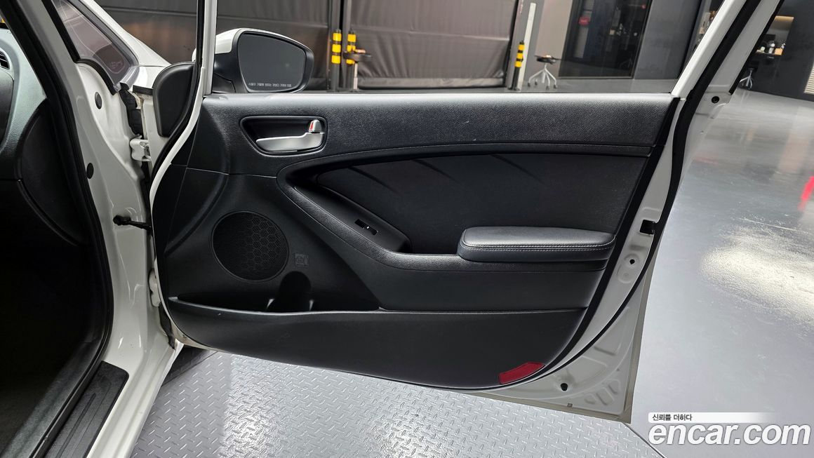 Kia K3 2014
