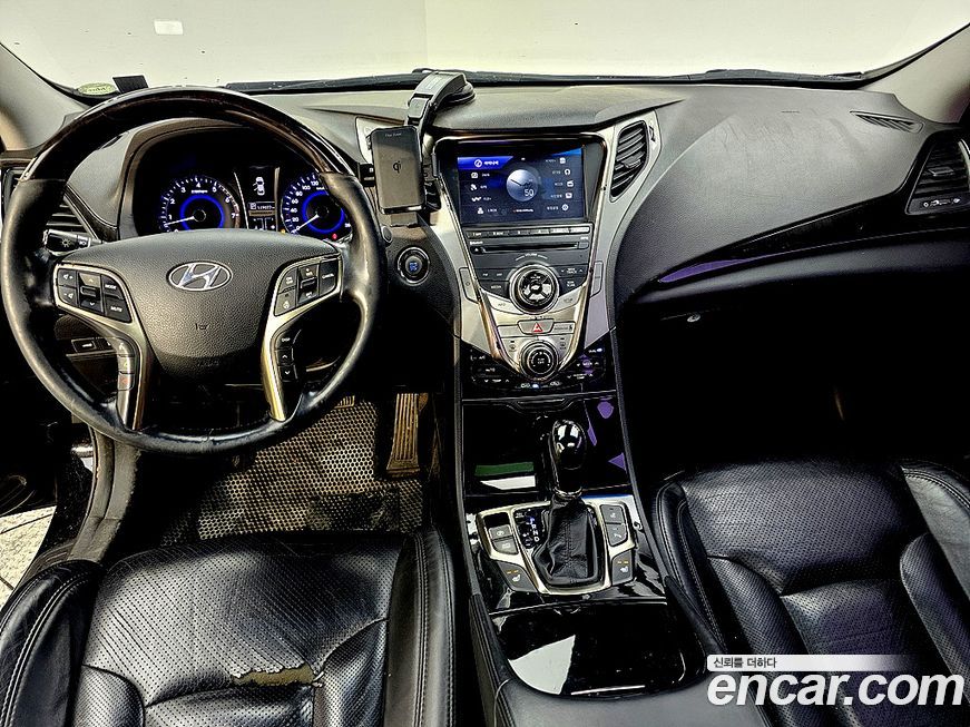 Hyundai Grandeur 2012