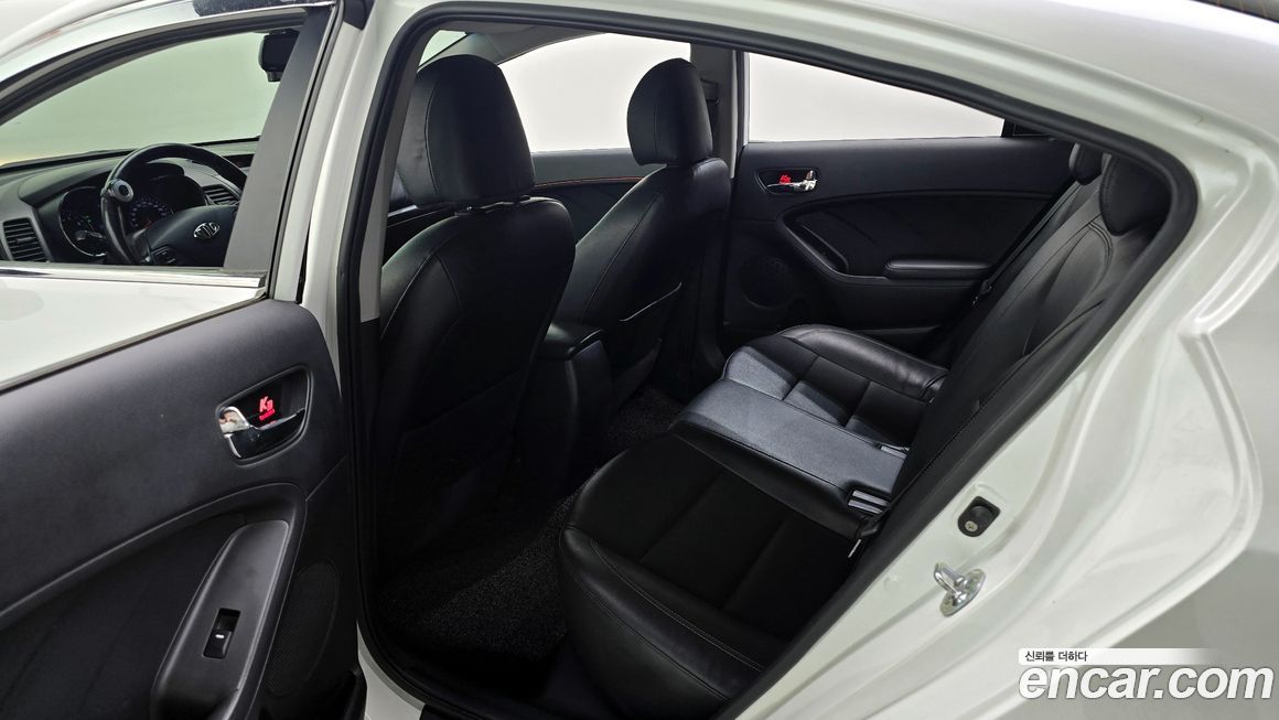 Kia K3 2013