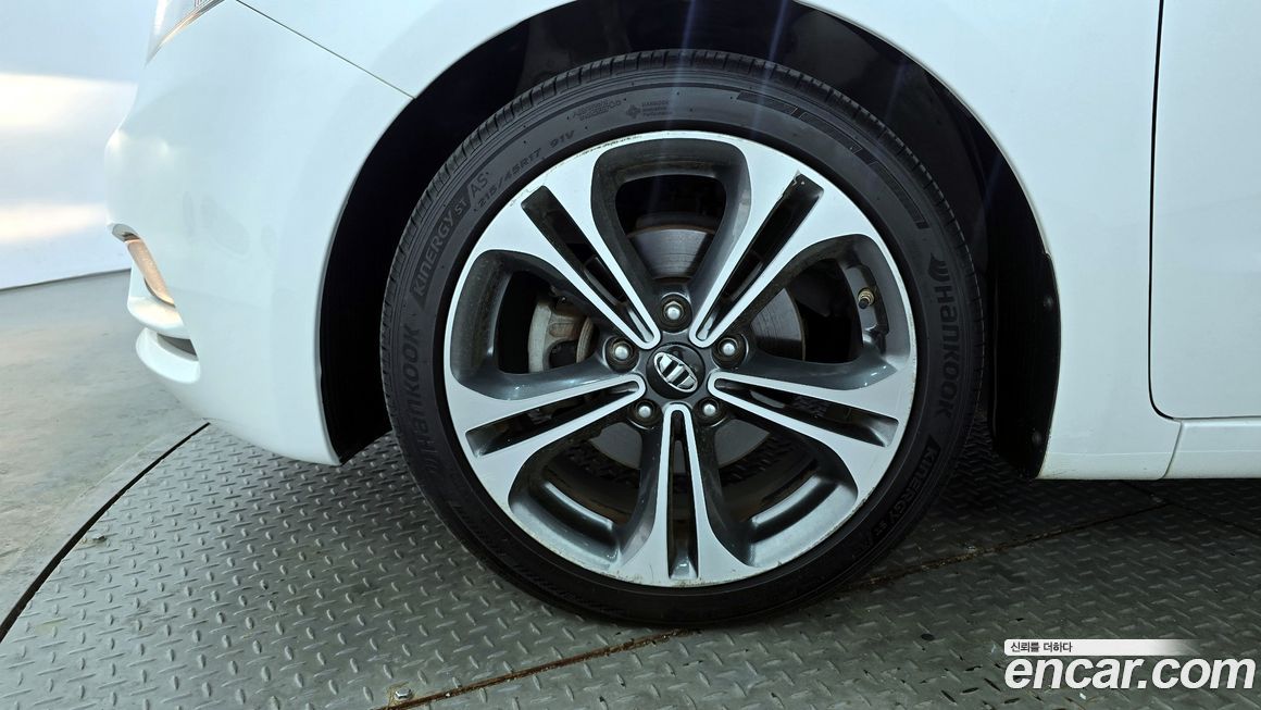 Kia K3 2013