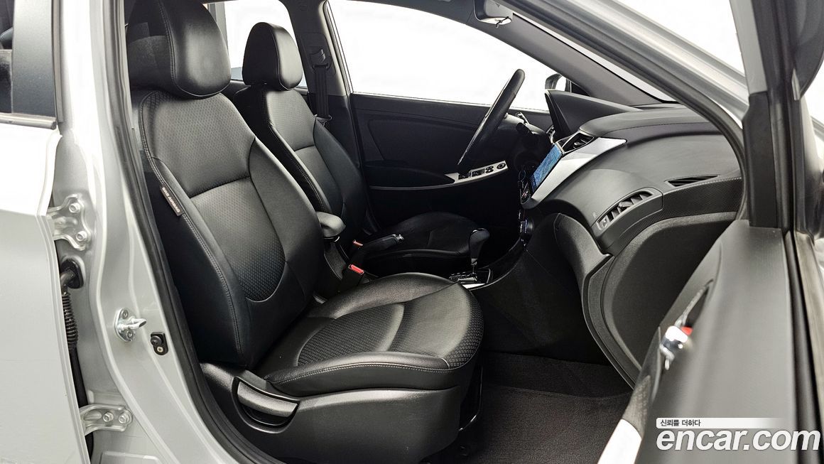 Hyundai Accent 2011