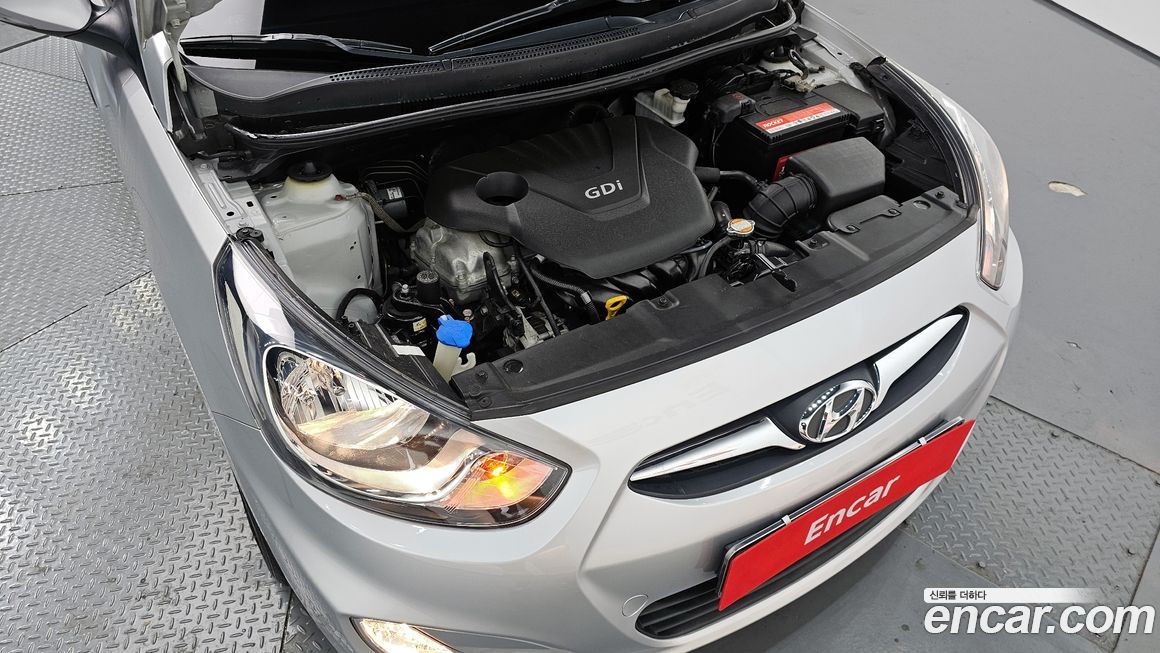 Hyundai Accent 2011