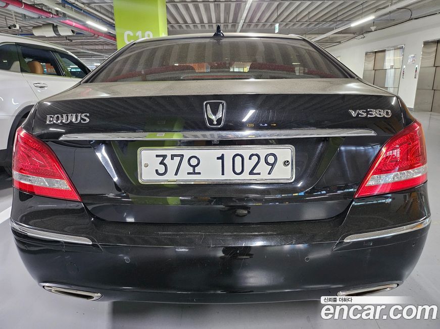 Hyundai Equus 2010