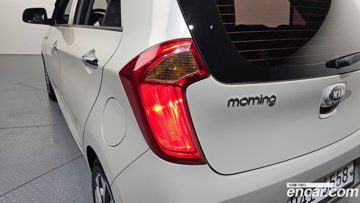 Kia morning 2016