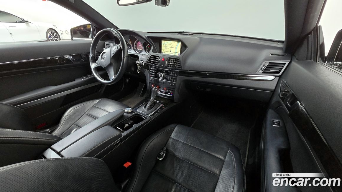 Mercedes-Benz E-Class 2011