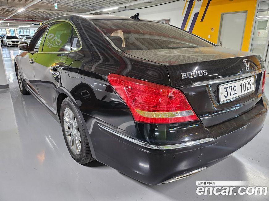 Hyundai Equus 2010