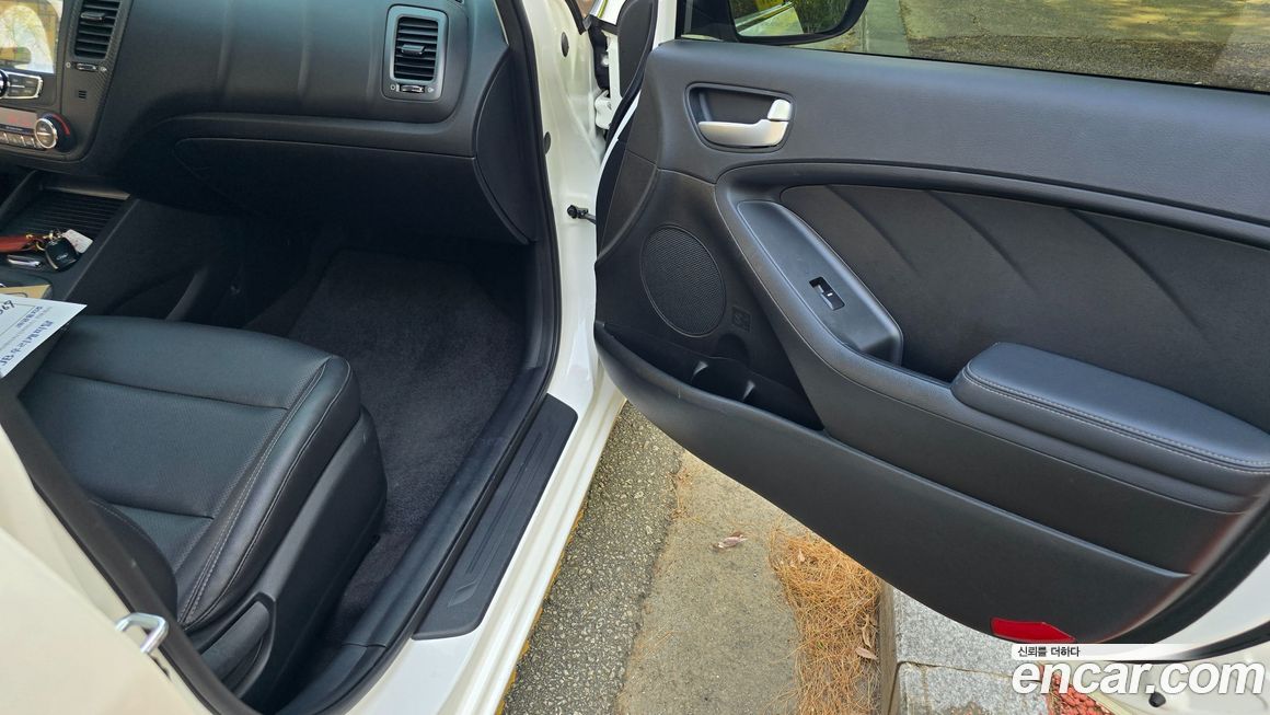 Kia K3 2013
