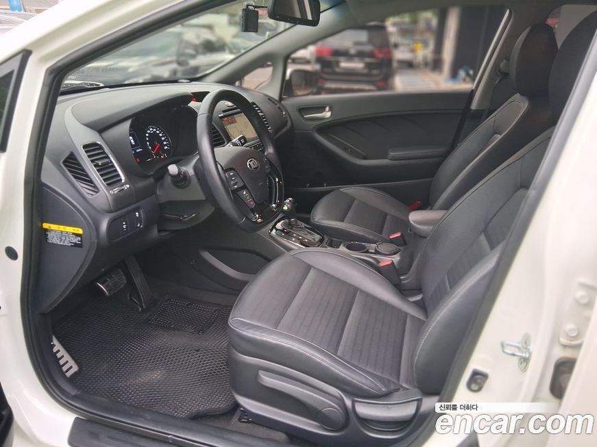 Kia K3 2016