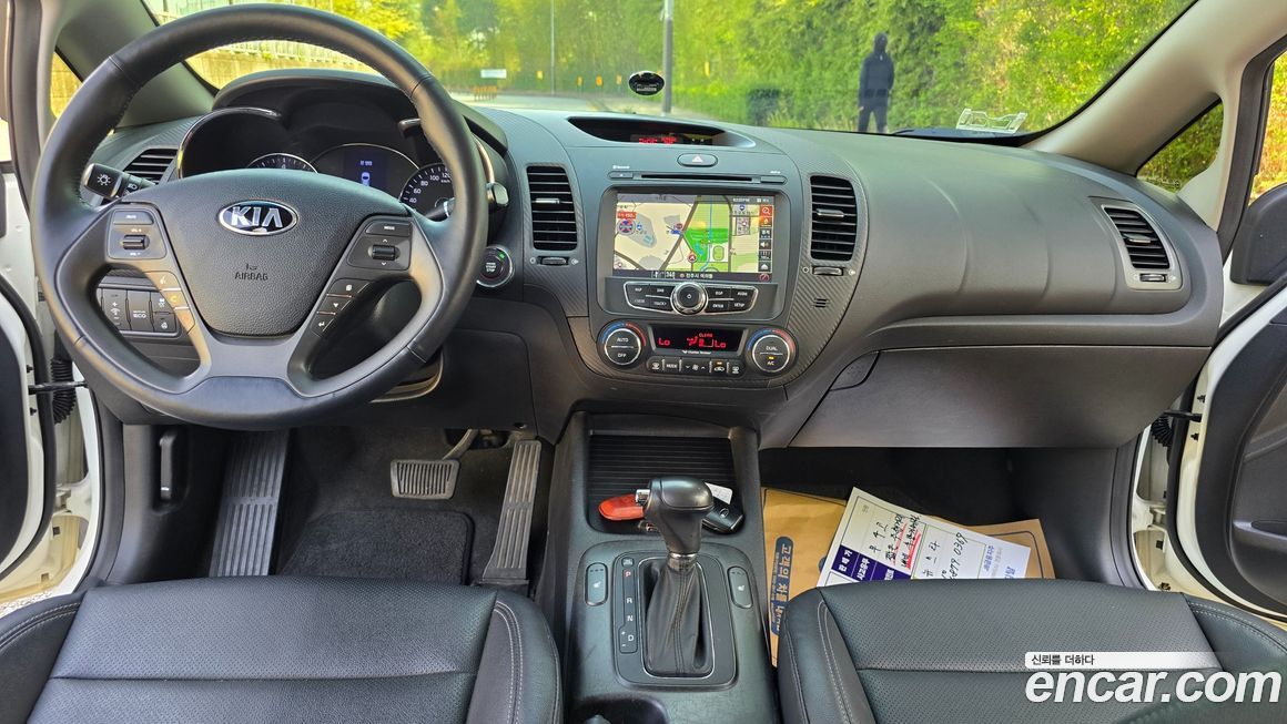 Kia K3 2013