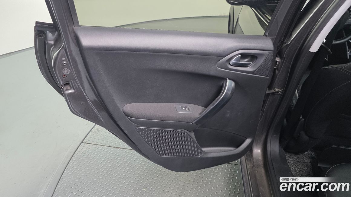 Peugeot 2008 2017