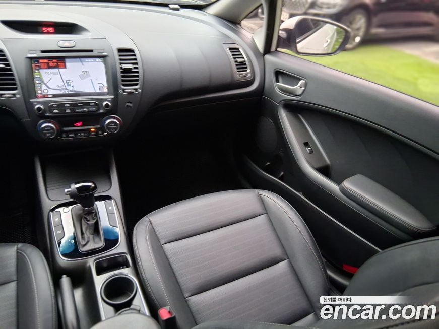 Kia K3 2016