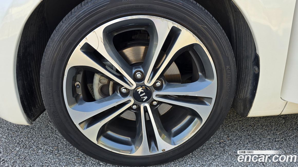 Kia K3 2013