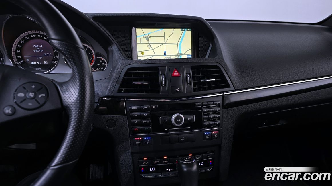 Mercedes-Benz E-Class 2011