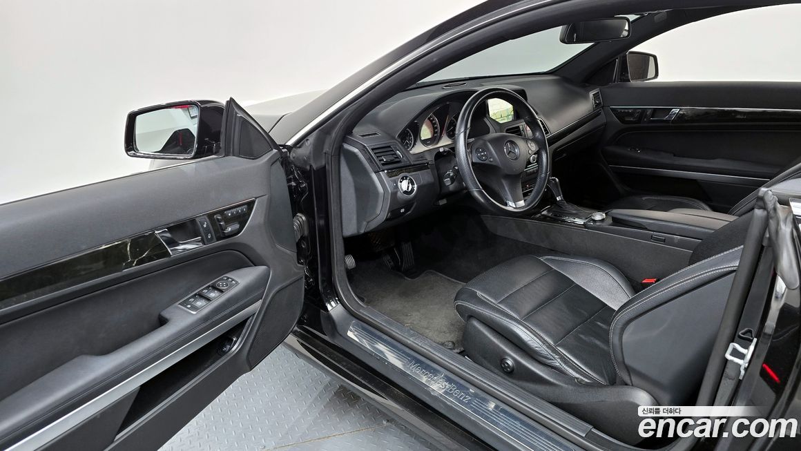 Mercedes-Benz E-Class 2011