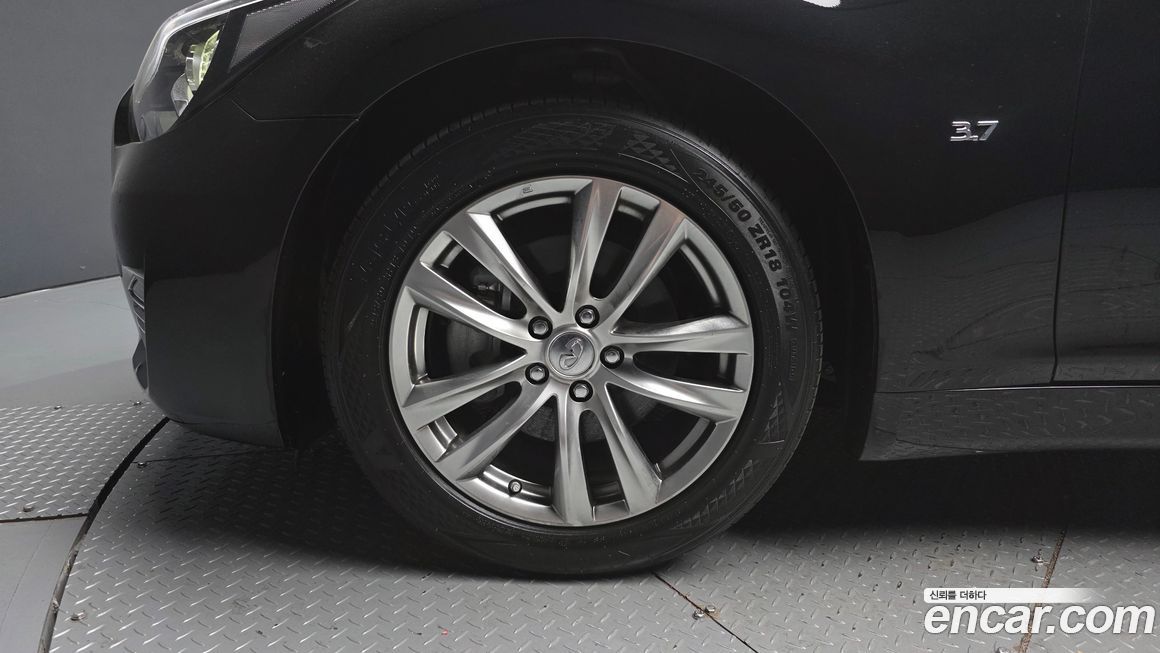 Infiniti Q70 2017