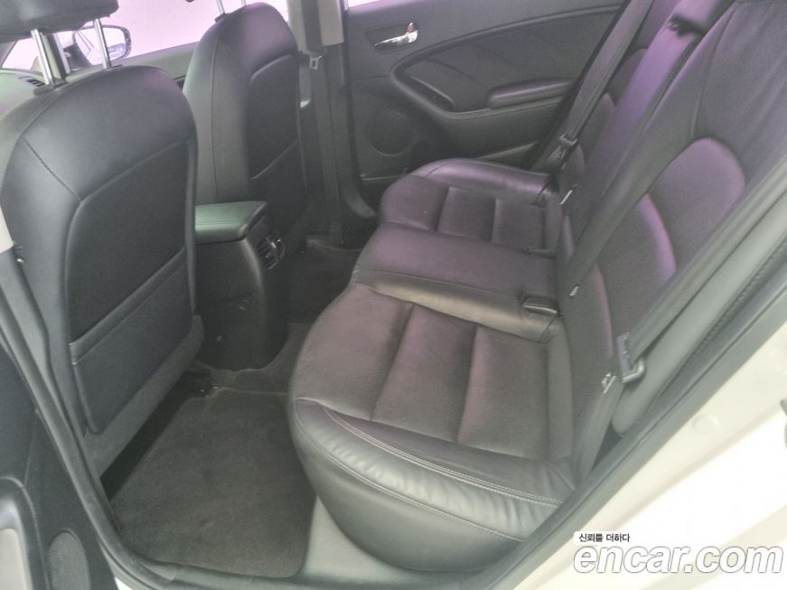 Kia K3 2015