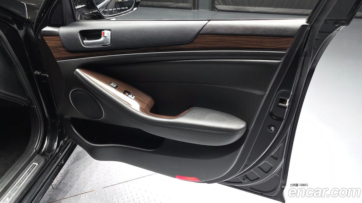 Kia K7 2016