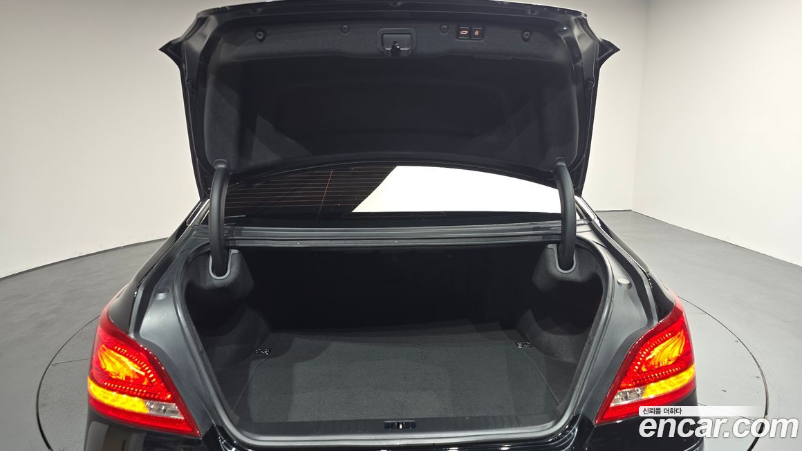 Hyundai Equus 2012