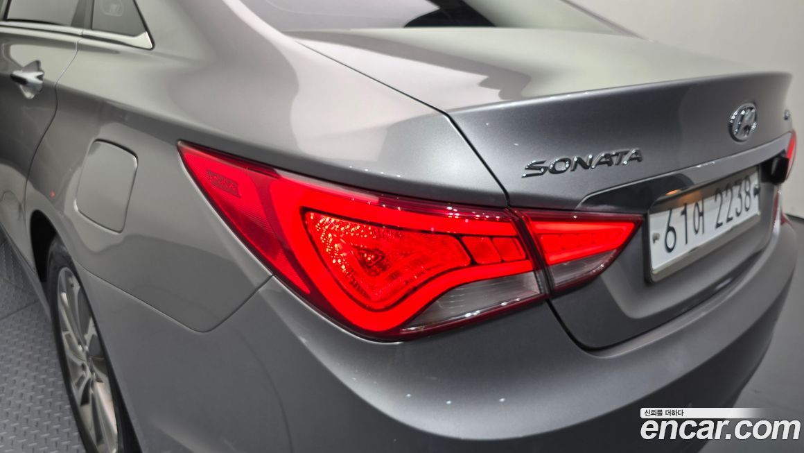 Hyundai Sonata 2013