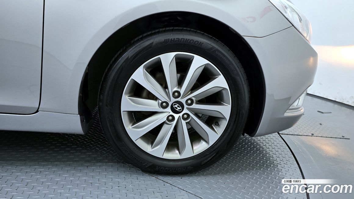 Hyundai Sonata 2013