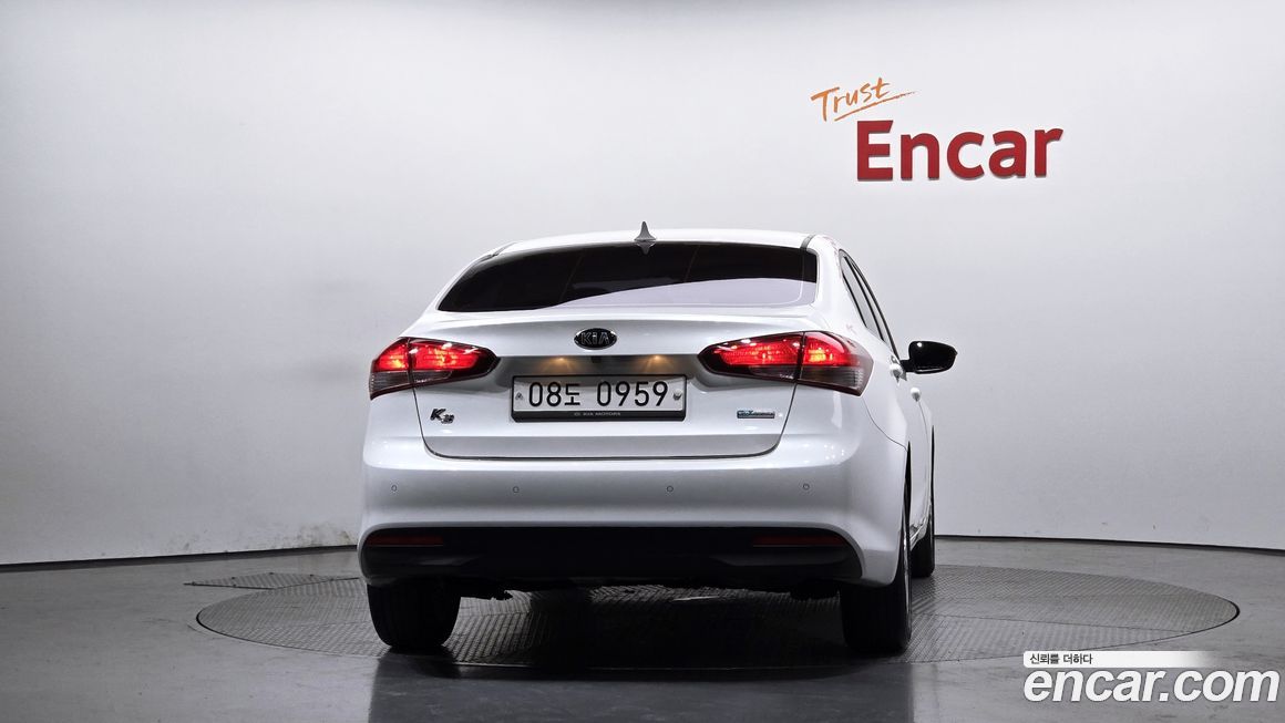 Kia K3 2016