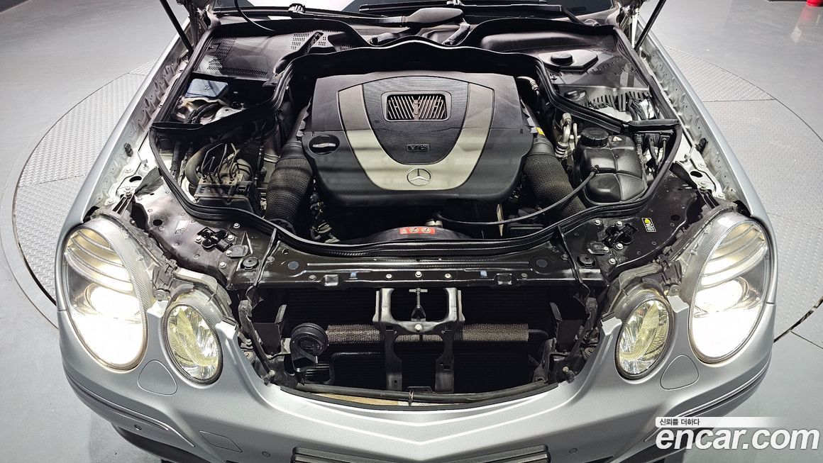 Mercedes-Benz E-Class 2009