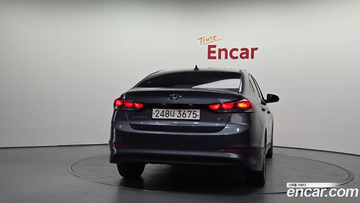 Hyundai AVANTE 2017