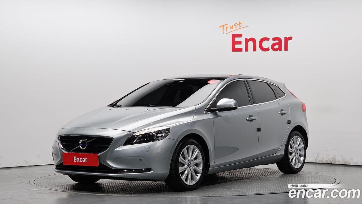 Volvo V40 2016