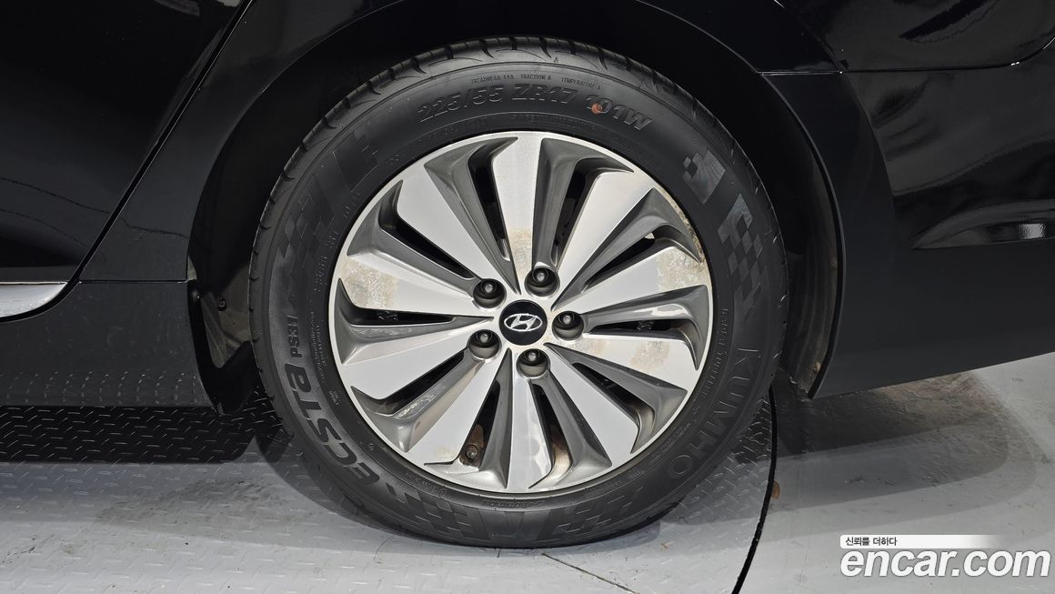 Hyundai Grandeur 2016