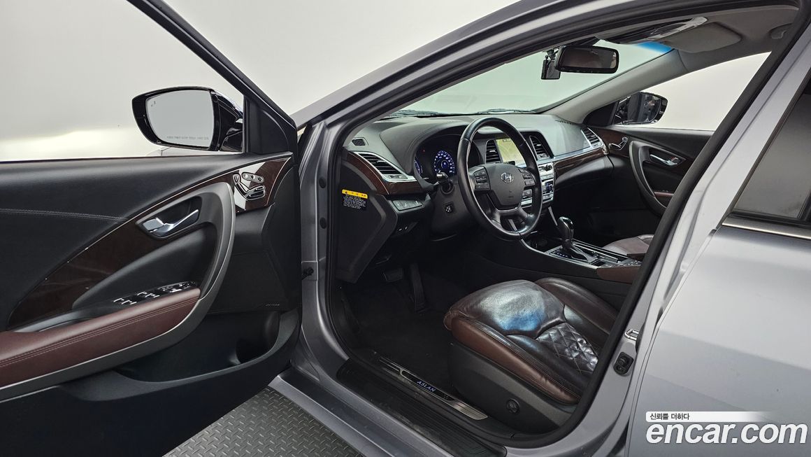 Hyundai Aslan 2016