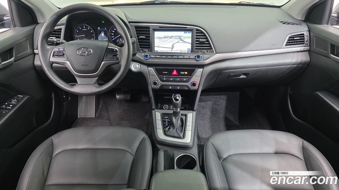Hyundai AVANTE 2017