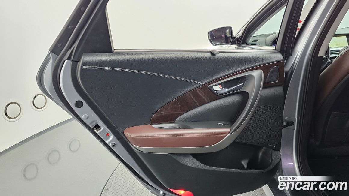 Hyundai Aslan 2016