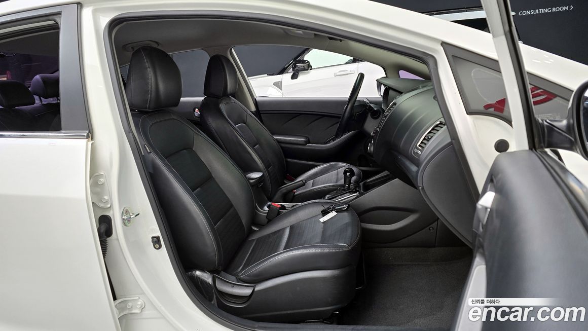Kia K3 2016