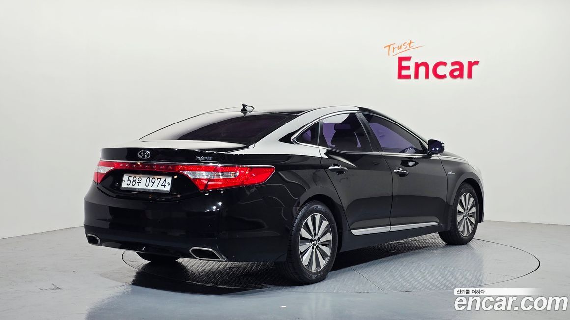 Hyundai Grandeur 2016