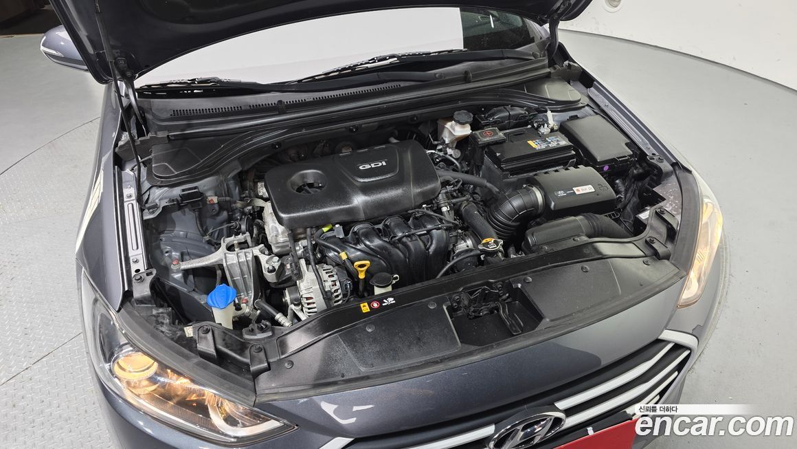 Hyundai AVANTE 2017