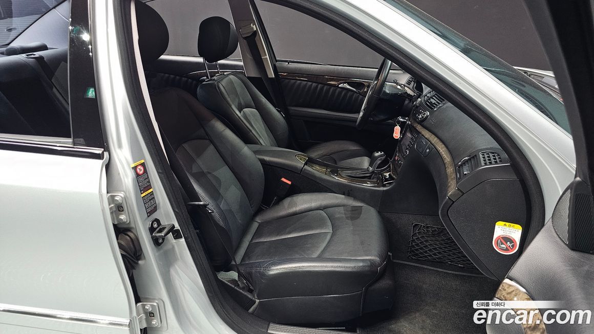 Mercedes-Benz E-Class 2009