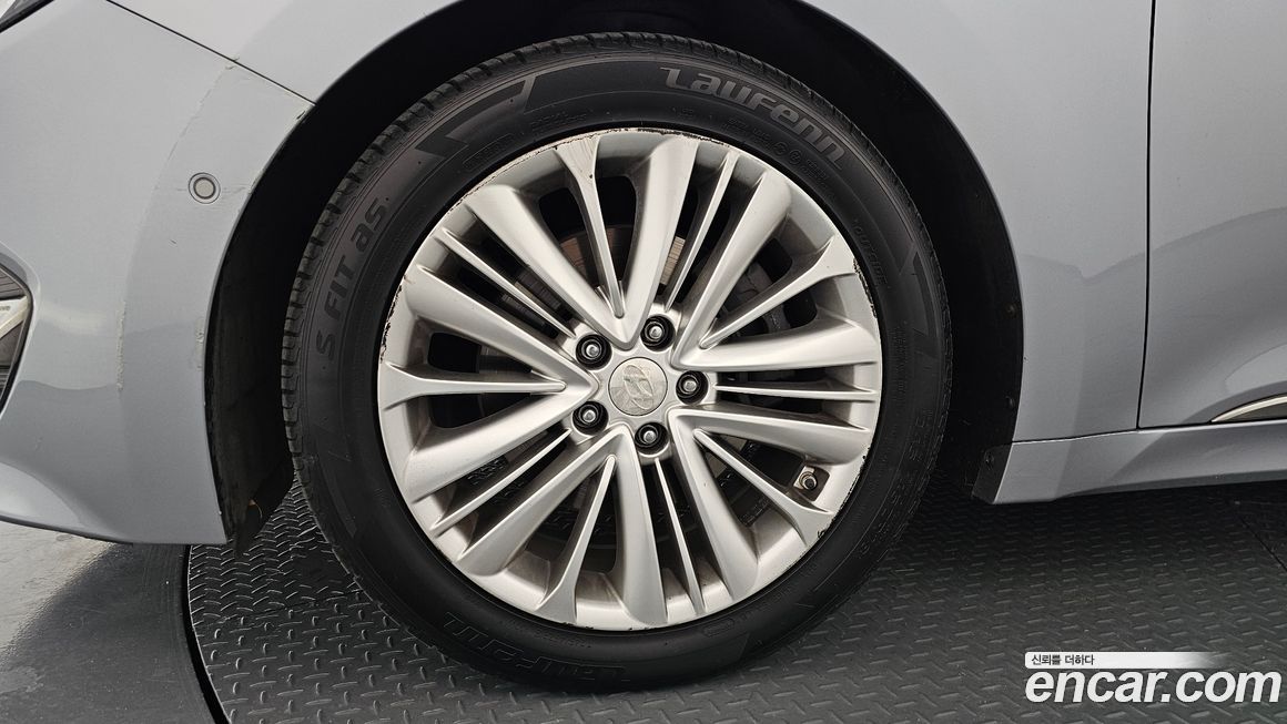 Hyundai Aslan 2016