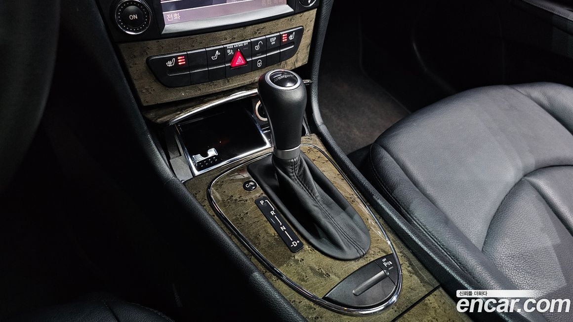 Mercedes-Benz E-Class 2009