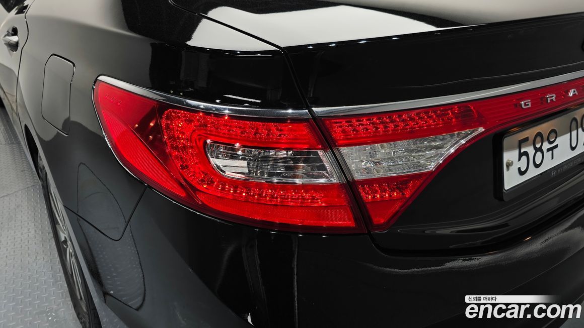 Hyundai Grandeur 2016