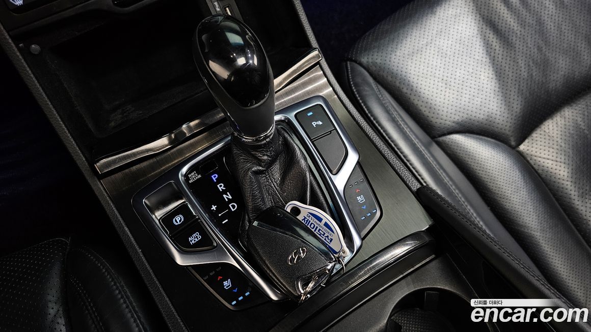 Hyundai Grandeur 2015