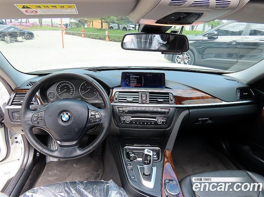 BMW 3-Series 2015