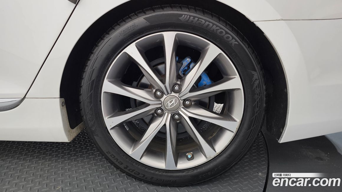 Hyundai Grandeur 2015