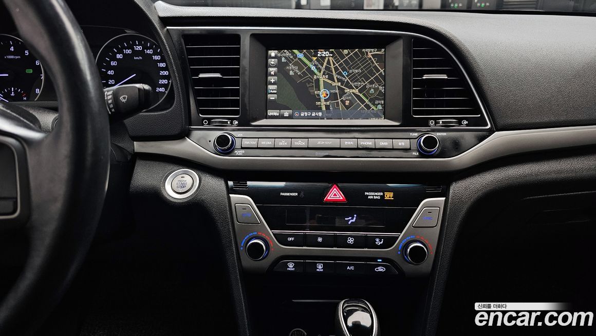 Hyundai AVANTE 2017