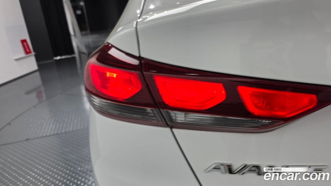 Hyundai AVANTE 2018