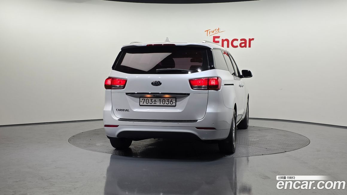 Kia Canival 2017