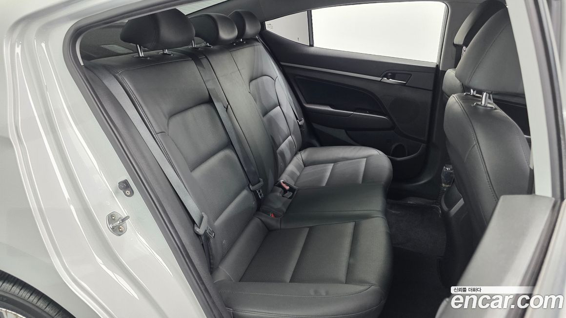 Hyundai AVANTE 2018